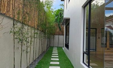 For Sale: Luxurious 2-Storey Home in BF Homes, Las Piñas – 5 Bedrooms, Private Pool, and Premium Finishes