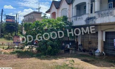 Townhouse, Kulawadee Villa-Tharua Village, Sisaket, near the new Hom Dee Sisaket Market