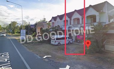 Townhouse, Kulawadee Villa-Tharua Village, Sisaket, near the new Hom Dee Sisaket Market