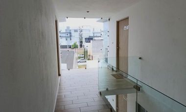 VENTA - Penthouse con terraza, 2 recamaras, estudio. El Mirador