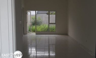 Dijual/Disewakan Rumah Siap Huni Suvarna Sutera Cluster Fedora III MURAH SANGAT Cluster dengan Swimming Pool!