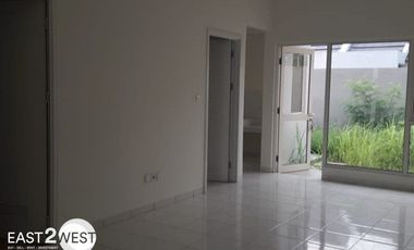 Dijual/Disewakan Rumah Siap Huni Suvarna Sutera Cluster Fedora III MURAH SANGAT Cluster dengan Swimming Pool!
