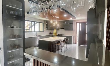 Luxury Living: Fully Furnished House with Pool & Breathtaking Skyline in Havila