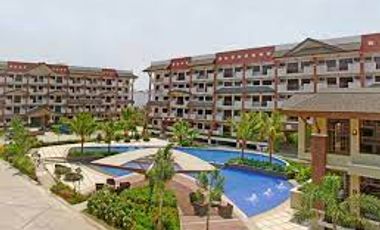 SIENA PARK DMCI Paranaque : 2 Bedroom w/ Parking Condo for Sale - OK for BANK LOAN