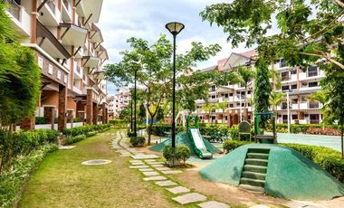 SIENA PARK DMCI Paranaque : 2 Bedroom w/ Parking Condo for Sale - OK for BANK LOAN