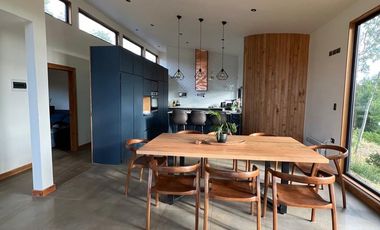 Hermosa Casa Amoblada en Parcela