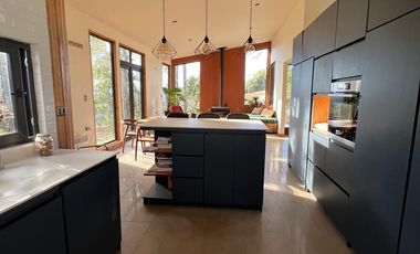 Hermosa Casa Amoblada en Parcela