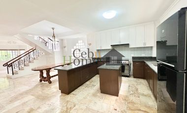 4 Bedroom House with Pool in Maria Luisa for Rent