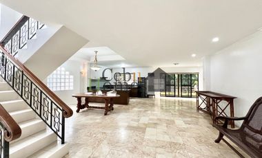 4 Bedroom House with Pool in Maria Luisa for Rent