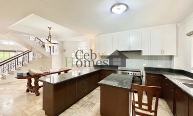 4 Bedroom House with Pool in Maria Luisa for Rent