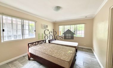 4 Bedroom House with Pool in Maria Luisa for Rent