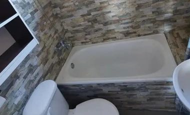 Amplia Casa con Local Comercial Sector Corvi