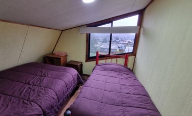 Amplia Casa con Local Comercial Sector Corvi