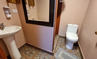 Amplia Casa con Local Comercial Sector Corvi