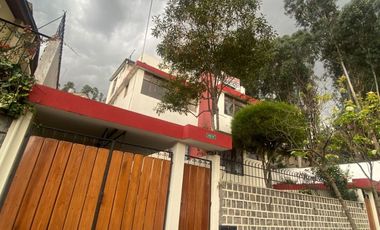 Vendo casa con terreno en el sector del Parque Metropolitano