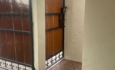 Vendo casa con terreno en el sector del Parque Metropolitano