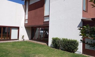 SE VENDE CASA DE TRES DORMITORIOS EN LA PRIMAVERA CUMBAYA