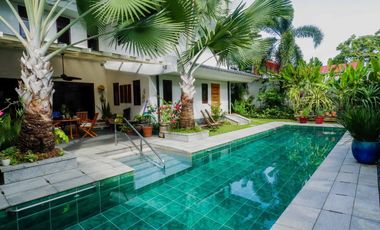 Scandinavian 5 Bedrooms House with Pool for Sale in Alabang West, Las Piñas City