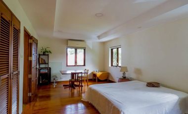 Scandinavian 5 Bedrooms House with Pool for Sale in Alabang West, Las Piñas City
