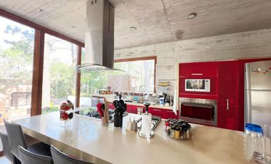 RESIDENCIA EN VENTA – BOSQUES DEL PARAÍSO Privado | Campestre | Seguridad 24/7 | Casa Club  📍 Ubicación: Antes del Km 23