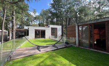 RESIDENCIA EN VENTA – BOSQUES DEL PARAÍSO Privado | Campestre | Seguridad 24/7 | Casa Club  📍 Ubicación: Antes del Km 23