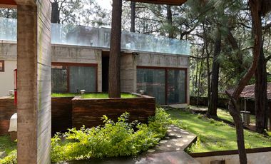 RESIDENCIA EN VENTA – BOSQUES DEL PARAÍSO Privado | Campestre | Seguridad 24/7 | Casa Club  📍 Ubicación: Antes del Km 23