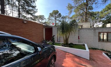 RESIDENCIA EN VENTA – BOSQUES DEL PARAÍSO Privado | Campestre | Seguridad 24/7 | Casa Club  📍 Ubicación: Antes del Km 23