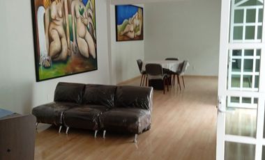 Magnifica CASA con USO de SUELO