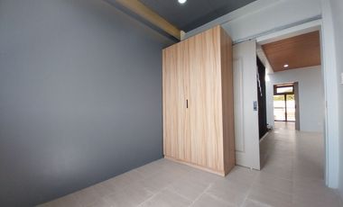 For Sale Modern Design Four (4) Storey Triplex House and Lot in Better Living Parañaque City