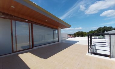 For Sale Modern Design Four (4) Storey Triplex House and Lot in Better Living Parañaque City