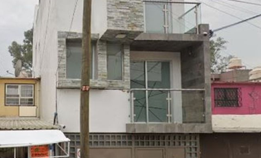 CASA EN COAPA, ALCALDÍA COYOACÁN, GRAN OPORTUNIDAD DE INVERSIÓN