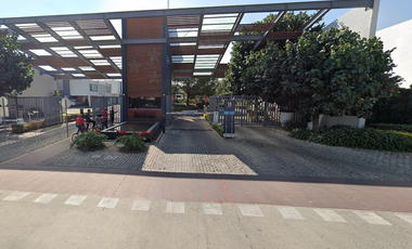 ¡¡HERMOSA CASA EN UNA DE LAS MEJORES ZONAS DE RESIDENCIAL SOLARES EN ZAPOPAN JALISCO!!