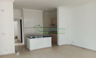 VENDEMOS HERMOSA CASA DE DOS PISOS EN RICAURTE