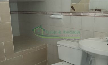 VENDEMOS HERMOSA CASA DE DOS PISOS EN RICAURTE