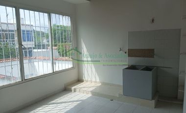 VENDEMOS HERMOSA CASA DE DOS PISOS EN RICAURTE