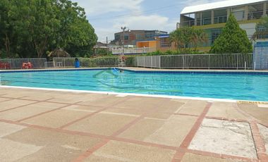 VENDEMOS HERMOSA CASA DE DOS PISOS EN RICAURTE
