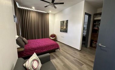 CASA EN VENTA EN MAZATLAN  CON TRIPLE ALTURA EN PRIVADA CON ALBERCA Y ACCESO CONTROLADO A SOLO PASOS DE LA PLAYA (SECTOR CERRITOS) DE TRES RECAMARAS