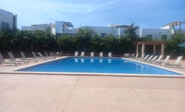 CASA EN VENTA EN MAZATLAN  CON TRIPLE ALTURA EN PRIVADA CON ALBERCA Y ACCESO CONTROLADO A SOLO PASOS DE LA PLAYA (SECTOR CERRITOS) DE TRES RECAMARAS