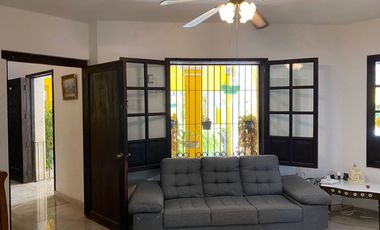 Quinta en venta. Colonia Primero de Mayo. Villahermosa.