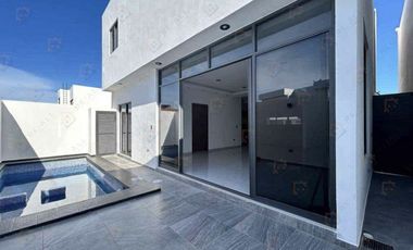 CASA EN VENTA EN MAZATLAN CON ALBERCA PROPIA EN PRIVADA CON GYM Y ALBERCA A SOLO PASOS DE LA PLAYA (SECTOR CERRITOA) 4 RECAMARAS