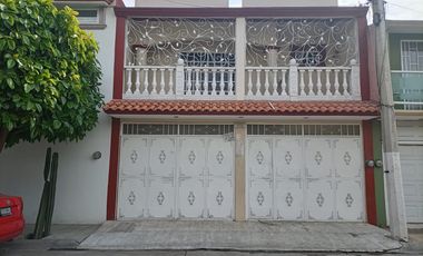 CASA EN VENTA EN AVENIDA ESPAÑA EN EL CORTIJO IRAPUATO