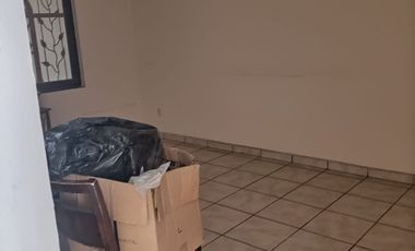 CASA EN VENTA EN AVENIDA ESPAÑA EN EL CORTIJO IRAPUATO