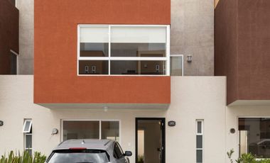casa de 3 rec y 2 autos en fraccionamiento con vigilancia