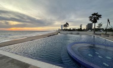 EN VENTA DEPARTAMENTO FRENTE AL MAR EN MAZATLAN DE TRES RECAMARAS (SECTOR CERRITOS) TORRE ESCONDIDO TOWER, CON ALBERCA, CANCHA DE PADEL, GYM, 193 M2