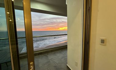 EN VENTA DEPARTAMENTO FRENTE AL MAR EN MAZATLAN DE TRES RECAMARAS (SECTOR CERRITOS) TORRE ESCONDIDO TOWER, CON ALBERCA, CANCHA DE PADEL, GYM, 193 M2