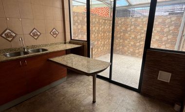 Casa de venta en Quito sector Marianas Parada 10