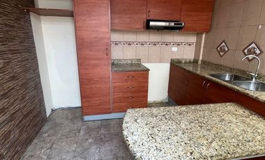 Casa de venta en Quito sector Marianas Parada 10