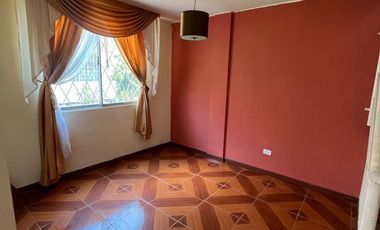 Casa de venta en Quito sector Marianas Parada 10