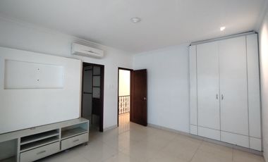 Casa en arriendo en Villa Santos.