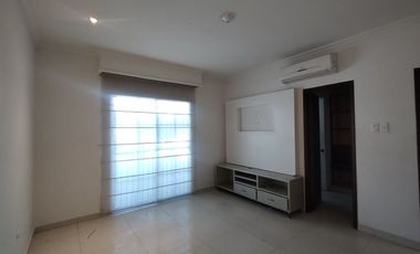 Casa en arriendo en Villa Santos.